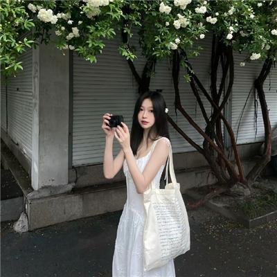 大叔喜欢可爱小玩意
